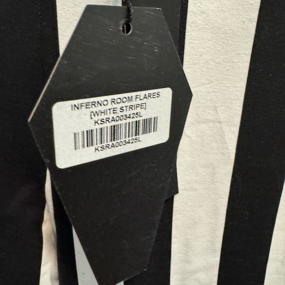 Killstar Large Inferno Room Flares NWT - Picture 2 of 4